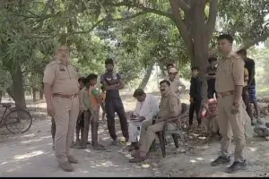 बहराइच: नहर में अज्ञात युवक का नग्न अवस्था में मिला शव, नहीं हो सकी शिनाख्त 