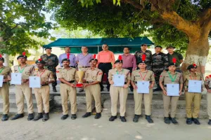 ड्रिल प्रतियोगिता में एनसीसी कैडेट्स ने दिखाया दम, कमान अधिकारी ने किया सम्मानित