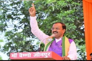 केशव मौर्य का विपक्ष पर तंज, कहा-कमल का बटन टकाटक, टकाटक, टकाटक दबा रही है जनता