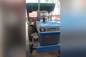 टनकपुर: ट्रैक्टर ट्राली की चपेट में आने से दो छात्राओं की मौत 