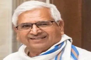 जौनपुर सदर लोकसभा सीट से अब बसपा प्रत्याशी श्याम सिंह यादव ने किया नामांकन