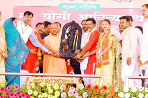 सीतापुर की चुनावी सभा में बोले सीएम योगी-नैमिषारण्य की धरा से पूरे देश में जा रहा भाजपा सरकार ही चाहिए का सन्देश 