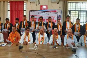 प्रतापगढ़: संयुक्त अधिवक्ता संघ की नवनिर्वाचित कार्यकारिणी ने ली शपथ