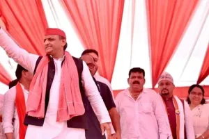 Auraiya में सपा के राष्ट्रीय अध्यक्ष अखिलेश यादव बोले- मोदी योगी सरकार ने देश में भ्रष्टाचार को बढ़ावा दिया...