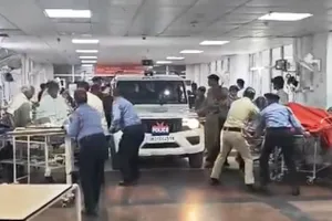 ऋषिकेश: सिंघम बना पुलिस ड्राइवर...चौथी मंजिल में चढ़ा दी बोलेरो