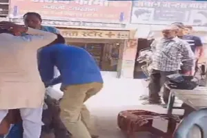 रायबरेली: सड़क पर दबंगों ने मचाया तांडव, वीडियो वायरल