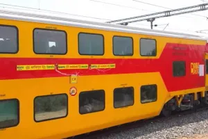 इन दिनों खाली दौड़ रही लखनऊ से नई दिल्ली के बीच डबल डेकर ट्रेन,यह है बड़ी वजह 