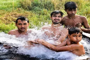 मुरादाबाद : अभी और पड़ेगी गर्मी, 44-45 डिग्री पर पहुंच सकता है तापमान...लू के थपेड़ों से बीमार हो रहे लोग