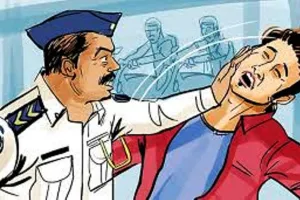हल्द्वानी: डीआईजी कैंप कार्यालय के सामने हेड कांस्टेबल ने चाय वाले को जड़े थप्पड़