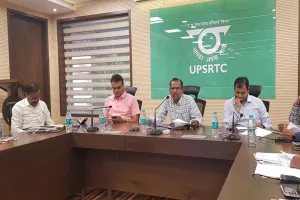 लखनऊ: रोडवेज की सभी बसों के पीछे लगेगा सड़क सुरक्षा संदेश बोर्ड, रोडवेज की नई पहल