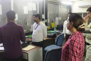 Unnao: वरिष्ठ मंडल वाणिज्य प्रबंधक ने पकड़ी अवैध किचन, निरीक्षक निलंबित...दो अन्य निरीक्षकों को लखनऊ किया तलब