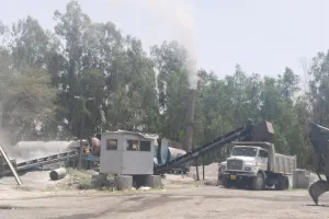 Unnao News: PWD के मिक्सर प्लांट से निकल रहा जहरीला धुआं लोगों के लिए बन रहा मुसीबत...दमा के हो रहे मरीज