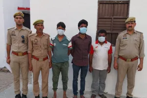 बिजनौर: बाग में आम तोड़ने का आरोप लगाकर किशोर को रस्सी से बांधकर पीटा, तीन आरोपी गिरफ्तार