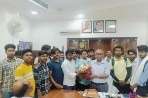 वीसी सर शैक्षिक और लोकतांत्रिक व्यवस्था को संभालिये, बीबीएयू में दलित स्टूडेंट्स यूनियन ने रखी अपनी बात