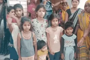 प्रयागराज : पत्नी को बचाने पहुंचा पति कुएं में गिरा, दोनों की मौत