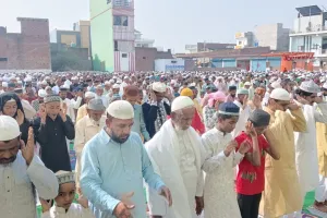 बलरामपुर: मुल्क में अमन व शांति की दुआ के लिए उठे हाथ, मस्जिदों तथा ईदगाहों में अकीदत के साथ अदा की गई ईद -उल -अजहा की नमाज