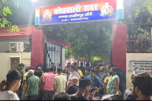लखीमपुर खीरी: दरोगा ने भाजपा नगर महामंत्री को जड़े थप्पड़, सिपाहियों ने भी पीटा