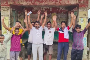 अमेठी: बड़गांव में प्रधान और सचिव की लापरवाही की भेंट चढ़ा आरआरसी सेंटर, नहीं हुआ निर्माण