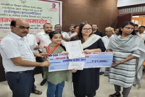 गोंडा: सफलता का परचम लहराने वाले हाईस्कूल और इंटर के 25 मेधावियों को मिला सम्मान