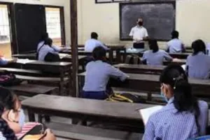 केरल में ग्रीष्मावकाश के बाद खुले स्कूल, पहली कक्षा में 2.44 लाख से अधिक विद्यार्थियों का दाखिला