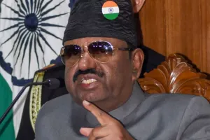 बंगाल: राज्यपाल ने राजभवन में तैनात पुलिस कर्मियों को तुरंत परिसर खाली करने का आदेश, जानिए वजह