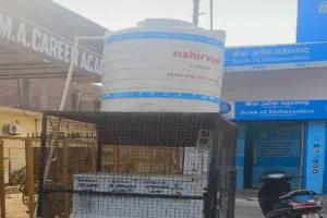 शोपीस बनकर रह गए भिनगा नगर पालिका क्षेत्र में वाटर कूलर, अधिकारी मौन  