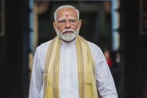 राष्ट्रपति भवन पहुंचे नरेंद्र मोदी, लगातार तीसरी बार बनेगी एनडीए सरकार, पेश किया दावा 