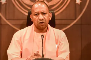 यूपी: अफसरशाही में जल्द हो सकता है बड़ा बदलाव, कई विभागों में प्रमुख पदों पर नजर आ सकते हैं नए चेहरे, हलचल तेज