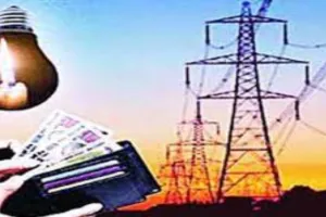 बाराबंकी: बिजली विभाग का खेल, पांच हजार लेकर संविदा कर्मी ने लगाया पुराना मीटर, अब कर रहे वसूली