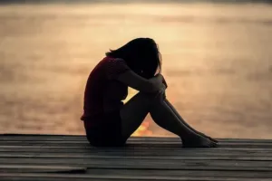 मां बनीं महिलाओं को एकांत स्थान पर भेजने पर कर्नाटक सरकार को नोटिस, जानें पूरा मामला