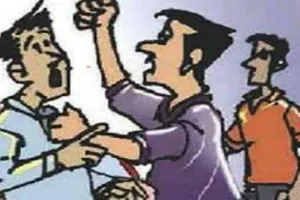 रुद्रपुर: पूर्ति विभाग के अधिकारी ने क्यों दिया पूर्व सभासद (वरिष्ठ कांग्रेस नेता) को धक्का...