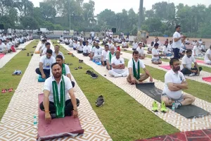 International Day of Yoga : 'भारतीय योग विधा को पूरे विश्व ने आत्मसात किया, बनाएं जीवनशैली' 