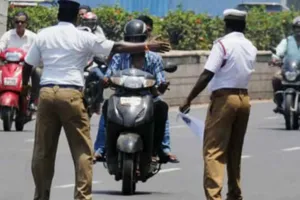 Kanpur में ट्रैफिक नियमों के उल्लंघन में एक दिन में रिकॉर्ड तोड़ चालान...आठ के खिलाफ FIR भी दर्ज