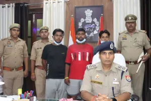Etawah Crime: शहर में चोरी लूट की बना रहे थे योजना...पुलिस ने तीन शातिरों को किया गिरफ्तार, ये माल हुआ बरामद