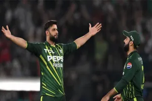 IND vs PAK : पूर्व कप्तान सलीम मलिक ने इमाद वसीम पर जानबूझकर गेंदें बर्बाद करने का लगाया आरोप 