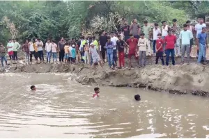 कुकरैल नदी में डूबने से दो बच्चों की मौत, अबरार नगर के पास गड्ढे में गए थे नहाने.. परिजनों का रो-रोकर बुरा हाल