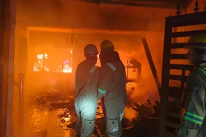 अग्निकांड : गैस रीफिलिंग में फायर एक्सटिंग्विशर फटने से युवक की मौत