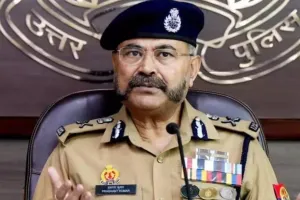 रेलवे लाइनों पर खतरा देख सक्रिय हुई UP पुलिस, बनेगी एसओपी, आरपीएफ और रेलवे अधिकारियों के साथ DGP ने की बैठक