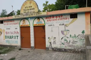 बिना काम केयरटेकर के नाम पर निकल रहा मानदेय