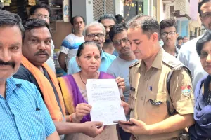 काशीपुर: मेडिकल संचालक के खिलाफ महिलाओं ने काटा हंगामा