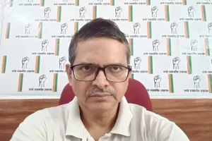 हाथरस हादसा: अमिताभ ठाकुर ने डीएम और एसपी के निलंबन की उठाई मांग