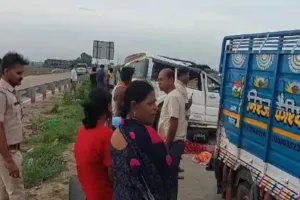 हाइवा और स्कॉर्पियो की टक्कर में छह लोगों की मौत, पांच घायल 