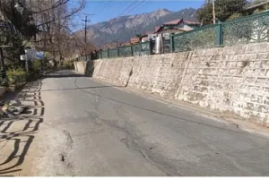 नैनीताल: माल रोड के स्थाई उपचार के लिए नहीं मिला रहा ठेकेदार, सातवीं बार टेंडर जारी