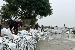 कासगंज: कछला ब्रिज पर पानी के गेज में आयी 45 सेंटीमीटर की कमी 