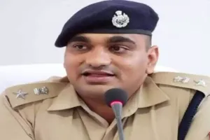 बरेली: SSP ने 3 इंस्पेक्टर और 50 दरोगा का किया तबादला, शाही बवाल में 4 पुलिसकर्मी लाइन हाजिर