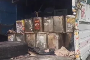 अल्मोड़ा: 380 टिन लीसा संग तस्करी का एक आरोपी धरा