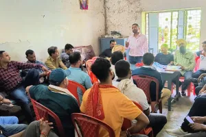 रुद्रपुर: राजकीय मार्गों पर निजी बसों को परमिट न देने समेत उठाई कई मांग