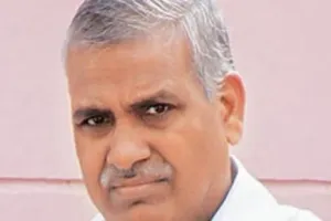 सपा सांसद बाबू सिंह कुशवाहा की करोड़ों की भूमि जब्त करने बुलडोजर के साथ पहुंची ईडी