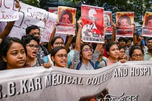 कोलकाता रेप-हत्या मामला: दिल्ली के चिकित्सकों का प्रदर्शन 11वें दिन भी जारी, स्वास्थ्य सेवाएं प्रभावित