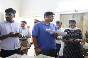 जौनपुर: भ्रष्टाचार की सूचना पर डीएम ने की  NHAI कार्यालय पर छापेमारी, दो की सेवा समाप्त, कानूनगो कलेक्ट्रेट से सम्बद्ध